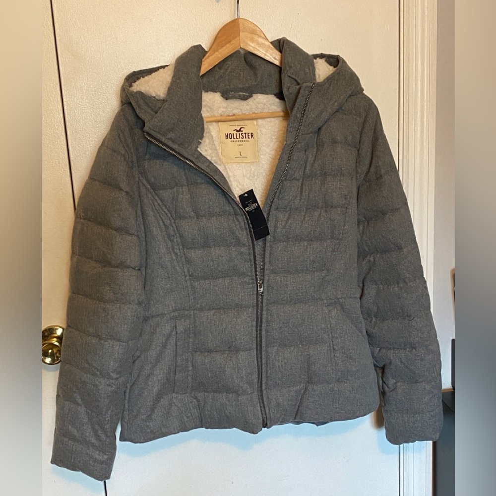 Grey Hollister Sherpa-Lined Puffer Jacket Size